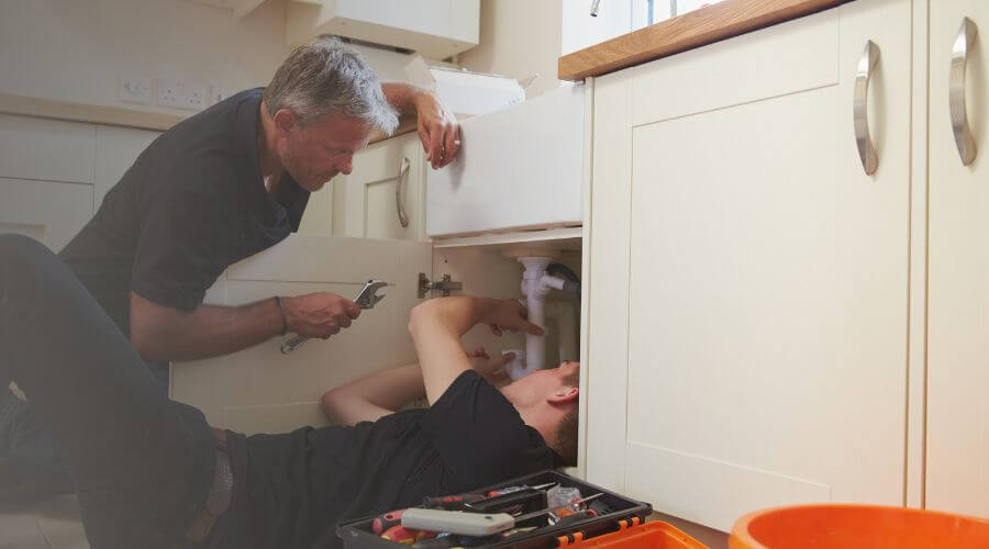 Professional burst pipe repair services in Evening Shade, AR